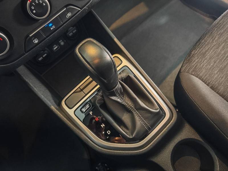HYUNDAI - CRETA - 2022/2022 - Prata - R$ 96.900,00