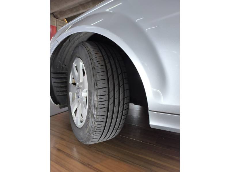 MERCEDES-BENZ - C 200 K - 2008/2009 - Prata - R$ 62.900,00