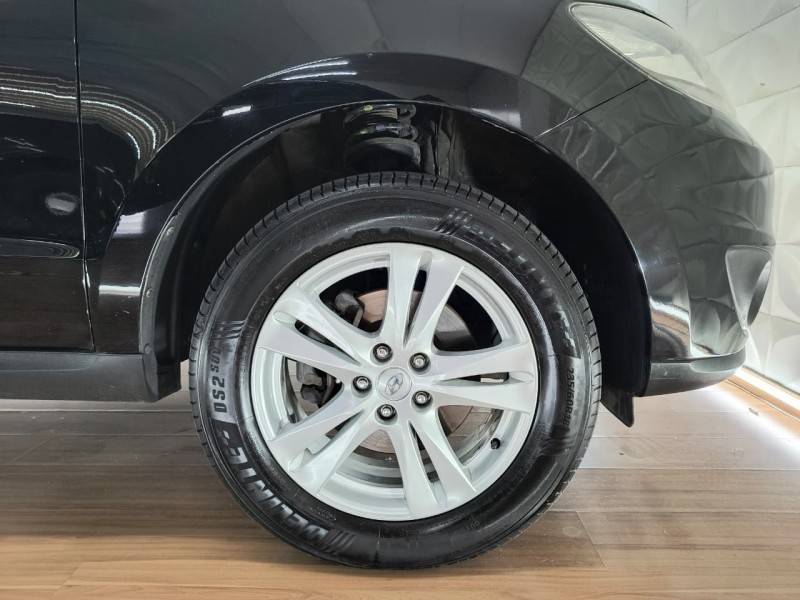HYUNDAI - SANTA FÉ - 2010/2011 - Preta - R$ 53.900,00