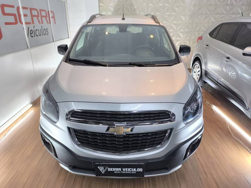 CHEVROLET - SPIN - 2017/2018 - Prata - R$ 69.900,00