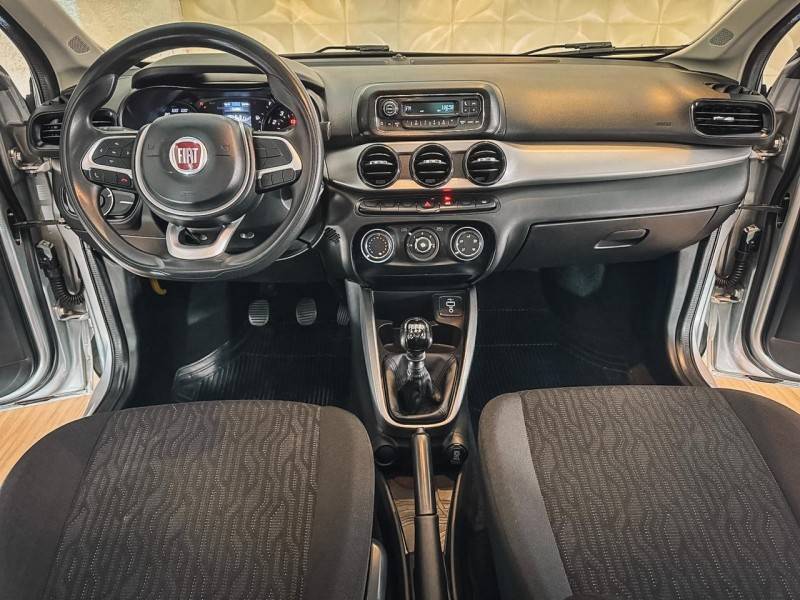 FIAT - CRONOS - 2019/2020 - Prata - R$ 68.900,00