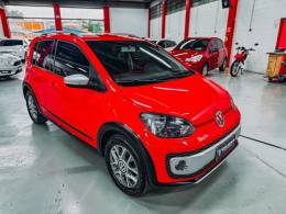 VOLKSWAGEN - UP - 2015/2016 - Vermelha - R$ 56.900,00