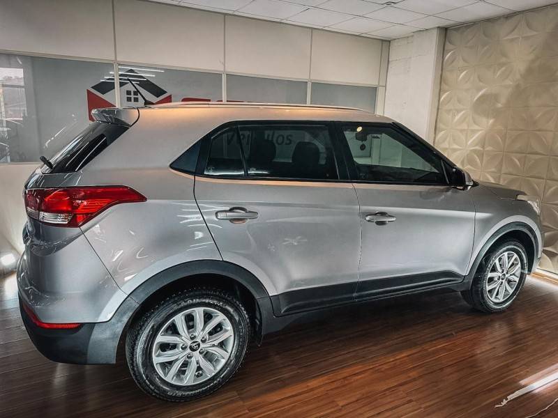 HYUNDAI - CRETA - 2022/2022 - Prata - R$ 96.900,00