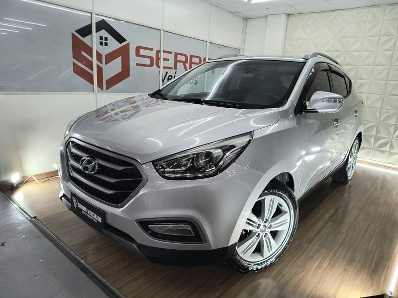 HYUNDAI - IX35 - 2016/2016 - Prata - R$ 75.900,00