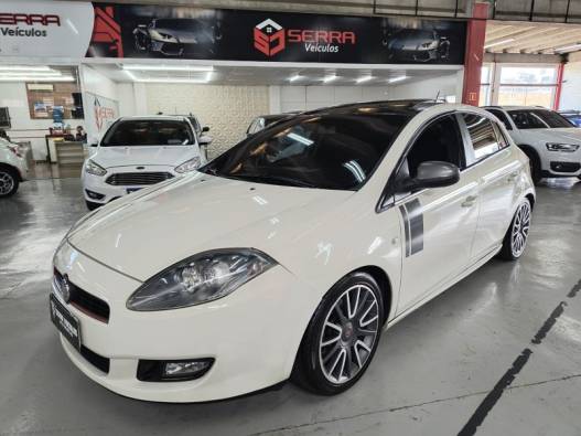 FIAT - BRAVO - 2014/2014 - Branca - R$ 51.900,00