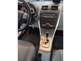 TOYOTA - COROLLA - 2010/2011 - Cinza - R$ 58.900,00