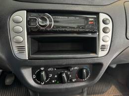 CITROËN - C3 - 2011/2012 - Vermelha - R$ 27.900,00