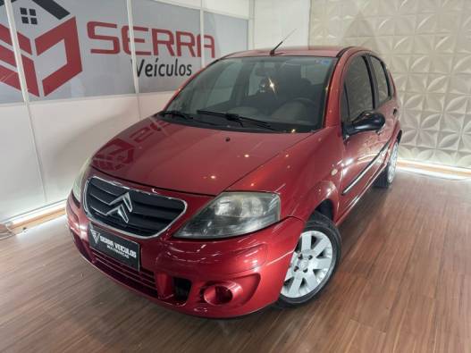 CITROËN - C3 - 2011/2012 - Vermelha - R$ 27.900,00