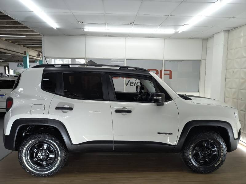 JEEP - RENEGADE - 2016/2017 - Branca - R$ 79.900,00