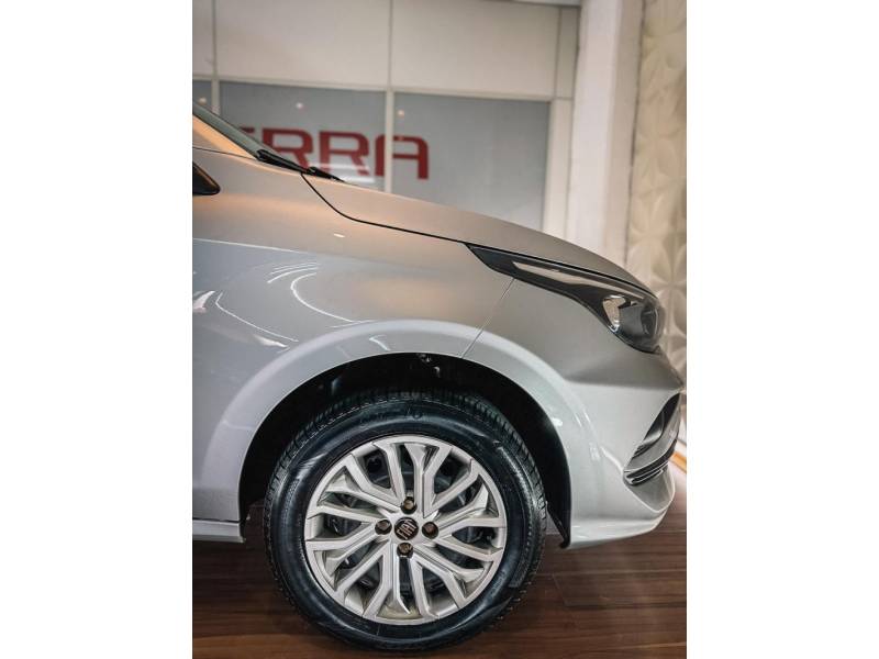 FIAT - CRONOS - 2019/2020 - Prata - R$ 68.900,00