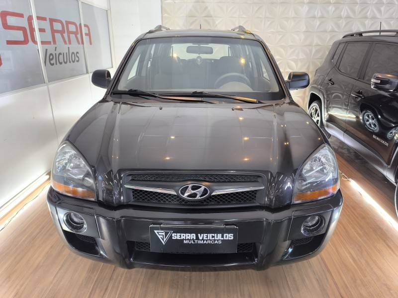 HYUNDAI - TUCSON - 2010/2011 - Preta - R$ 42.900,00