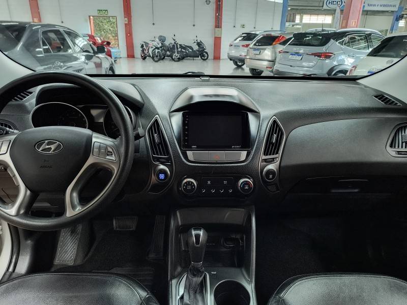 HYUNDAI - IX35 - 2016/2016 - Prata - R$ 75.900,00