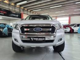 FORD - RANGER - 2017/2018 - Prata - R$ 139.900,00