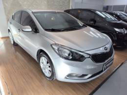 KIA MOTORS - CERATO - 2013/2014 - Prata - R$ 60.900,00