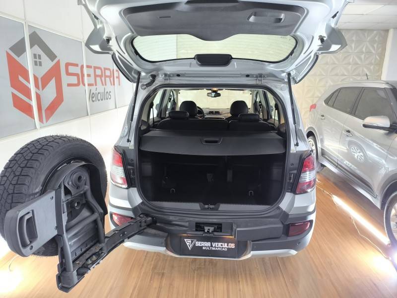 CHEVROLET - SPIN - 2017/2018 - Prata - R$ 69.900,00