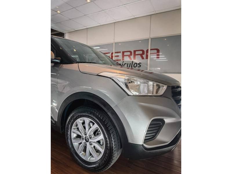 HYUNDAI - CRETA - 2022/2022 - Prata - R$ 96.900,00