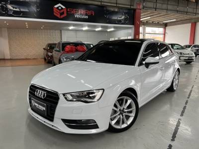 AUDI - A3 - 2013/2014 - Branca - R$ 95.900,00
