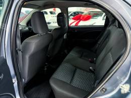 TOYOTA - ETIOS - 2015/2015 - Cinza - R$ 45.900,00