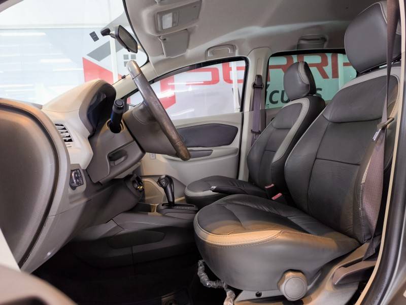 CHEVROLET - SPIN - 2013/2014 - Cinza - R$ 50.900,00