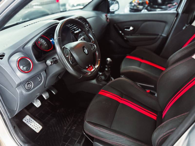 RENAULT - SANDERO - 2019/2020 - Prata - R$ 72.900,00
