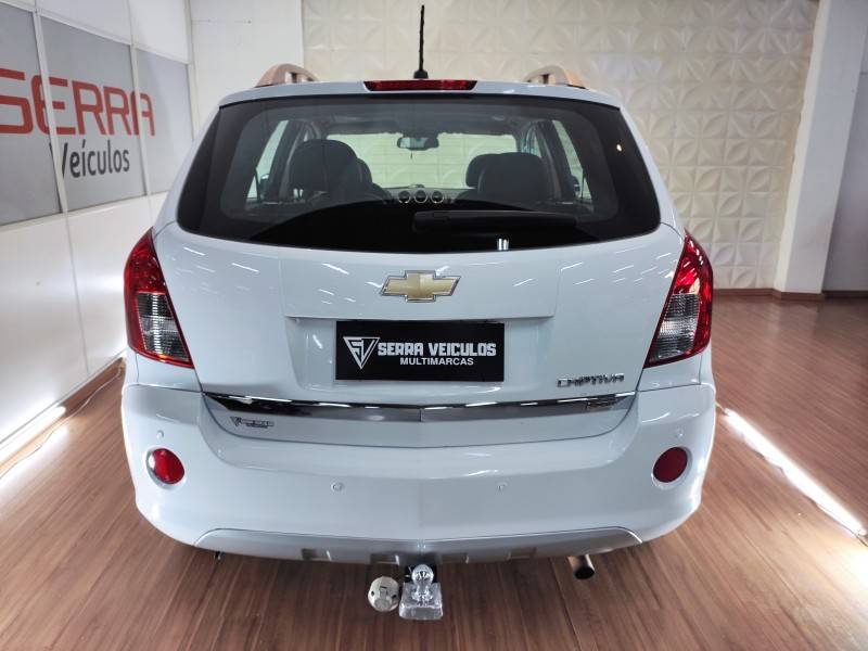 CHEVROLET - CAPTIVA - 2014/2015 - Branca - R$ 58.900,00