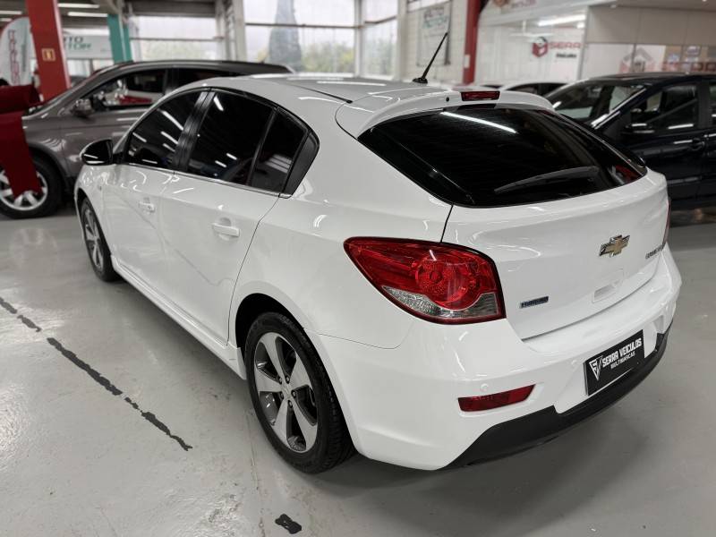 CHEVROLET - CRUZE - 2013/2013 - Branca - R$ 59.900,00