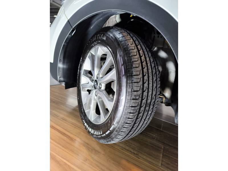 HYUNDAI - CRETA - 2017/2018 - Prata - R$ 86.900,00