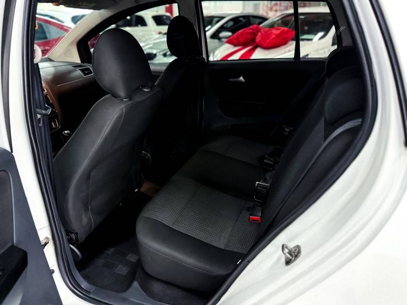 VOLKSWAGEN - FOX - 2019/2020 - Branca - R$ 64.900,00