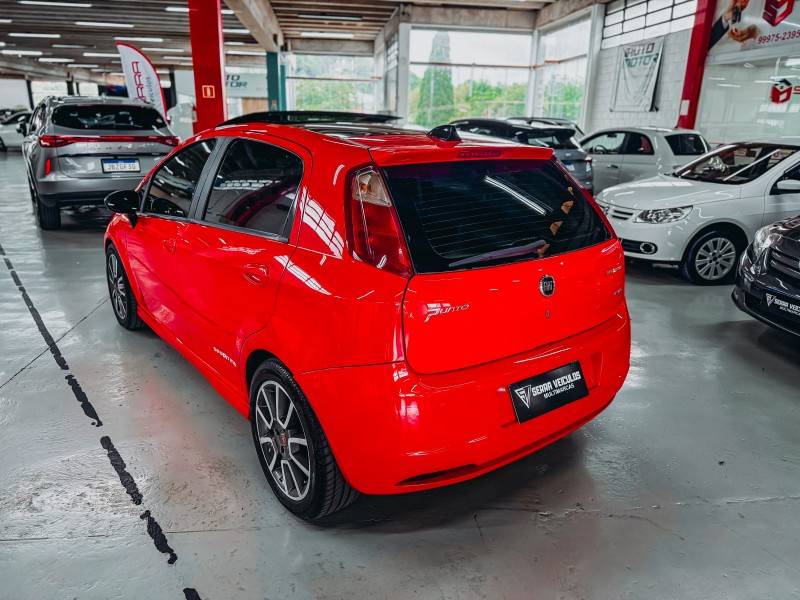 FIAT - PUNTO - 2011/2011 - Vermelha - R$ 46.900,00