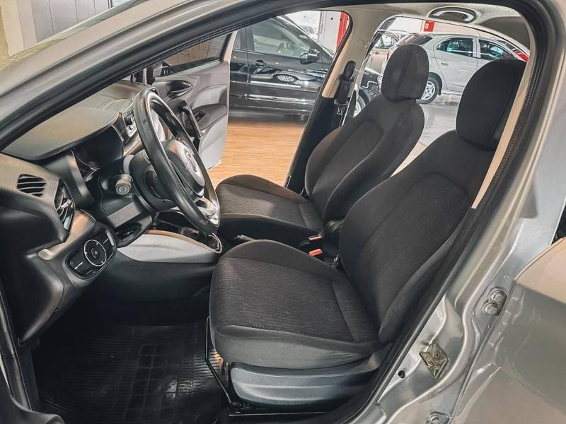 FIAT - CRONOS - 2019/2020 - Prata - R$ 68.900,00