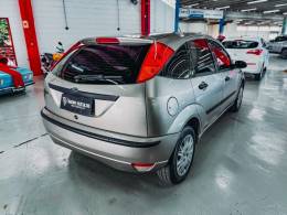 FORD - FOCUS - 2006/2006 - Prata - R$ 27.900,00