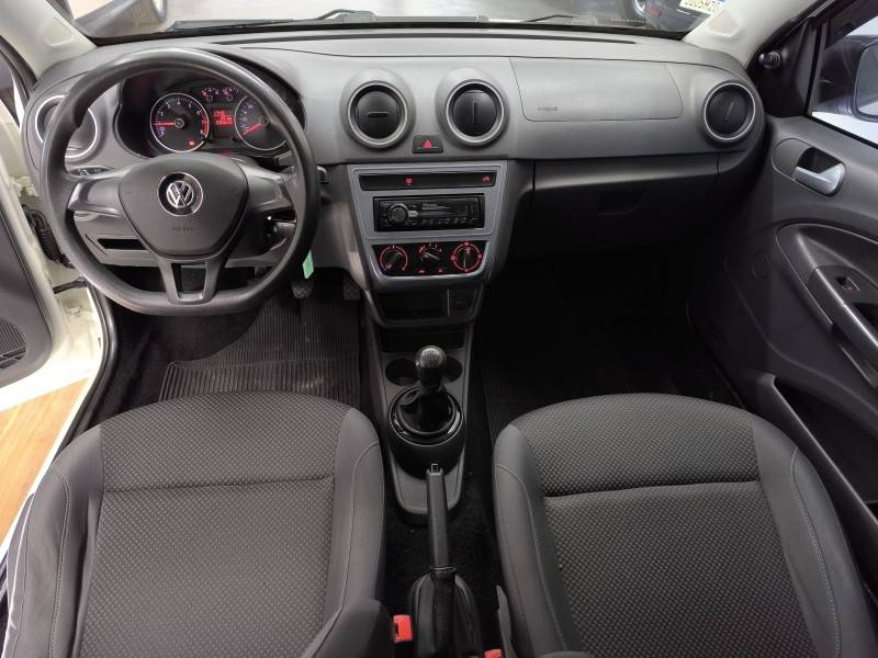 VOLKSWAGEN - SAVEIRO - 2017/2018 - Branca - R$ 63.900,00