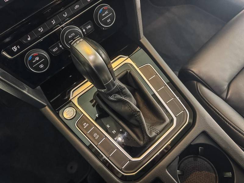 VOLKSWAGEN - PASSAT - 2018/2019 - Branca - R$ 156.900,00