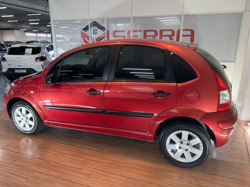 CITROËN - C3 - 2011/2012 - Vermelha - R$ 27.900,00
