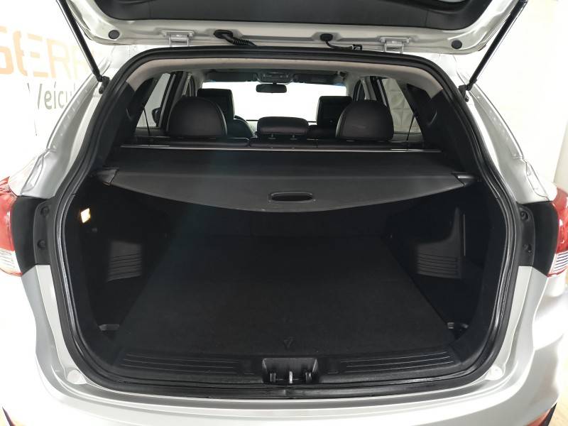 HYUNDAI - IX35 - 2016/2016 - Prata - R$ 75.900,00