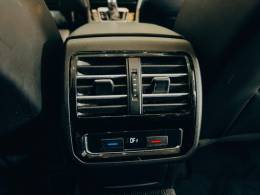 VOLKSWAGEN - PASSAT - 2018/2019 - Branca - R$ 156.900,00