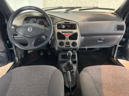 FIAT - SIENA - 2002/2002 - Verde - R$ 15.900,00