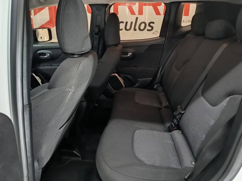 JEEP - RENEGADE - 2016/2017 - Branca - R$ 82.900,00