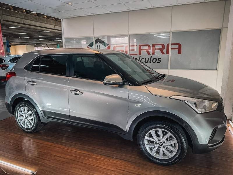 HYUNDAI - CRETA - 2022/2022 - Prata - R$ 96.900,00