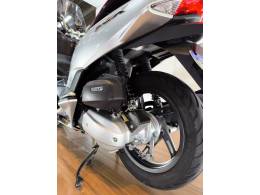 HONDA - PCX - 2018/2018 - Prata - R$ 14.900,00