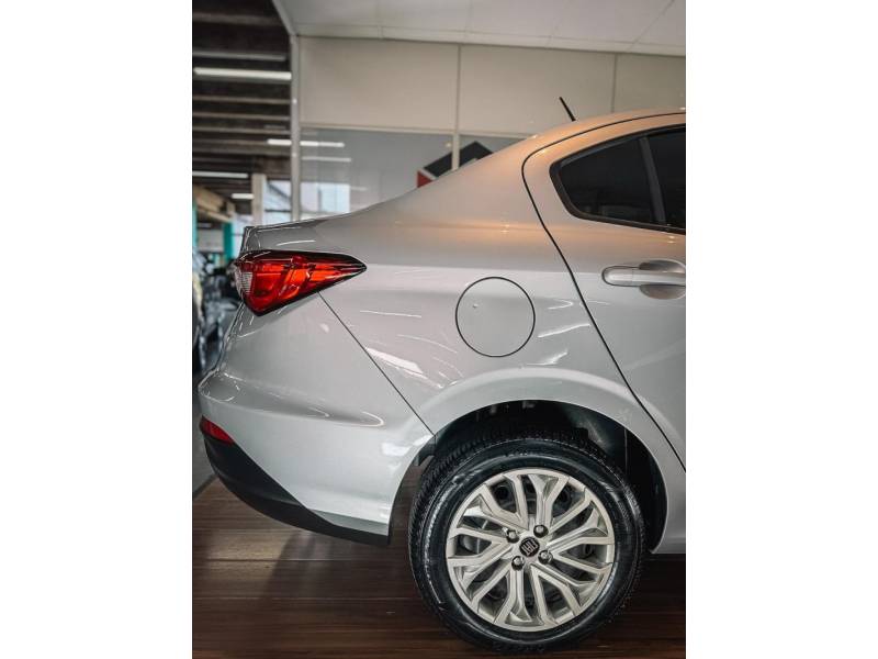 FIAT - CRONOS - 2019/2020 - Prata - R$ 68.900,00