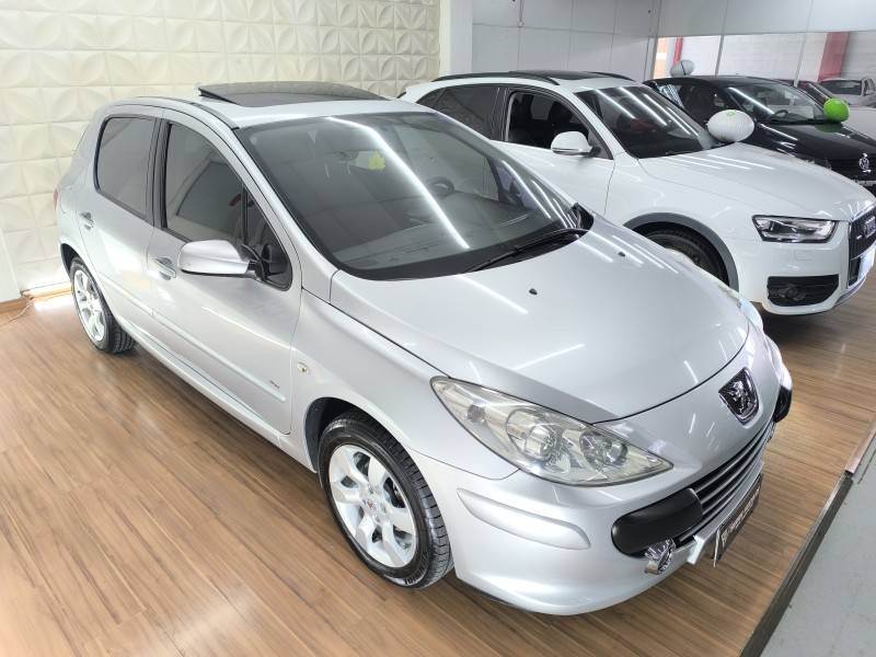 PEUGEOT - 307 - 2009/2010 - Prata - R$ 27.900,00