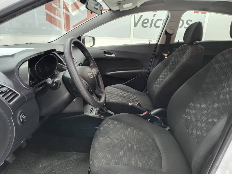 HYUNDAI - HB20 - 2017/2017 - Branca - R$ 53.900,00