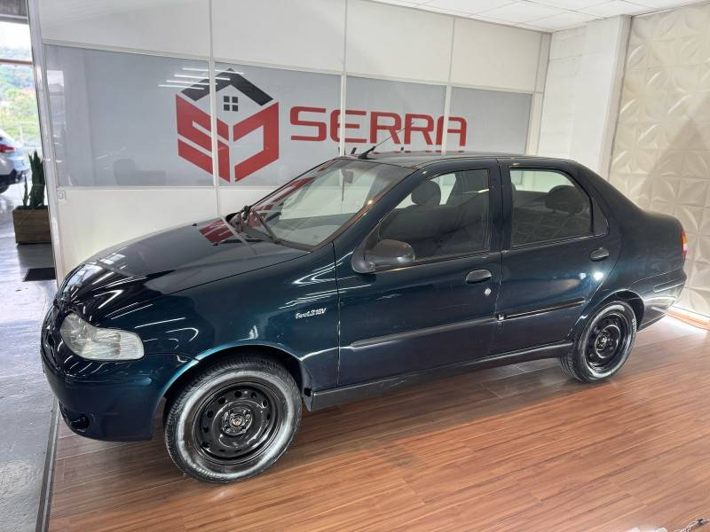 FIAT - SIENA - 2002/2002 - Verde - R$ 15.900,00