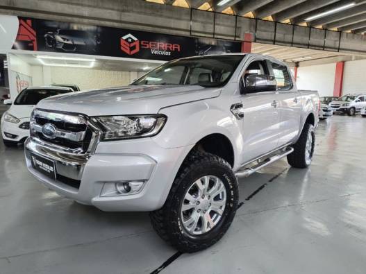FORD - RANGER - 2017/2018 - Prata - R$ 139.900,00