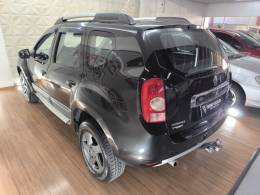 RENAULT - DUSTER - 2012/2013 - Preta - R$ 48.900,00