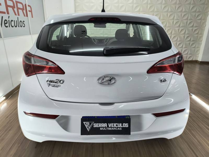 HYUNDAI - HB20 - 2017/2017 - Branca - R$ 53.900,00