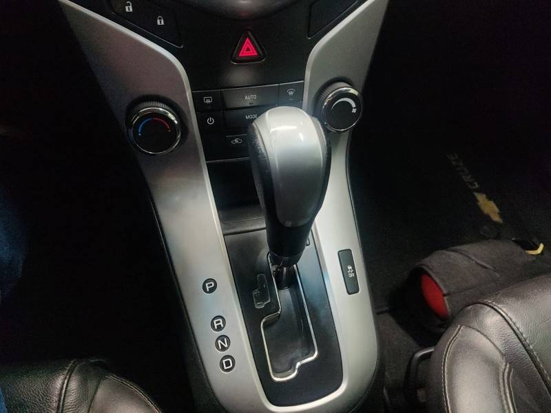 CHEVROLET - CRUZE - 2013/2013 - Cinza - R$ 59.900,00