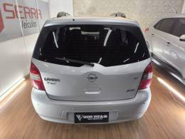 NISSAN - LIVINA - 2011/2012 - Prata - R$ 34.900,00