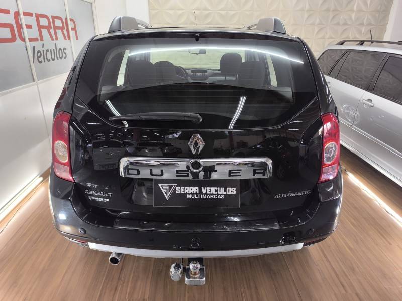 RENAULT - DUSTER - 2012/2013 - Preta - R$ 48.900,00